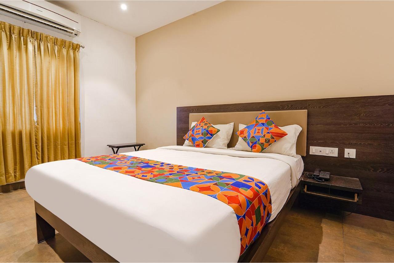קוימבטור Fabhotel Karpagam - 900M From Nehru Stadium מראה חיצוני תמונה