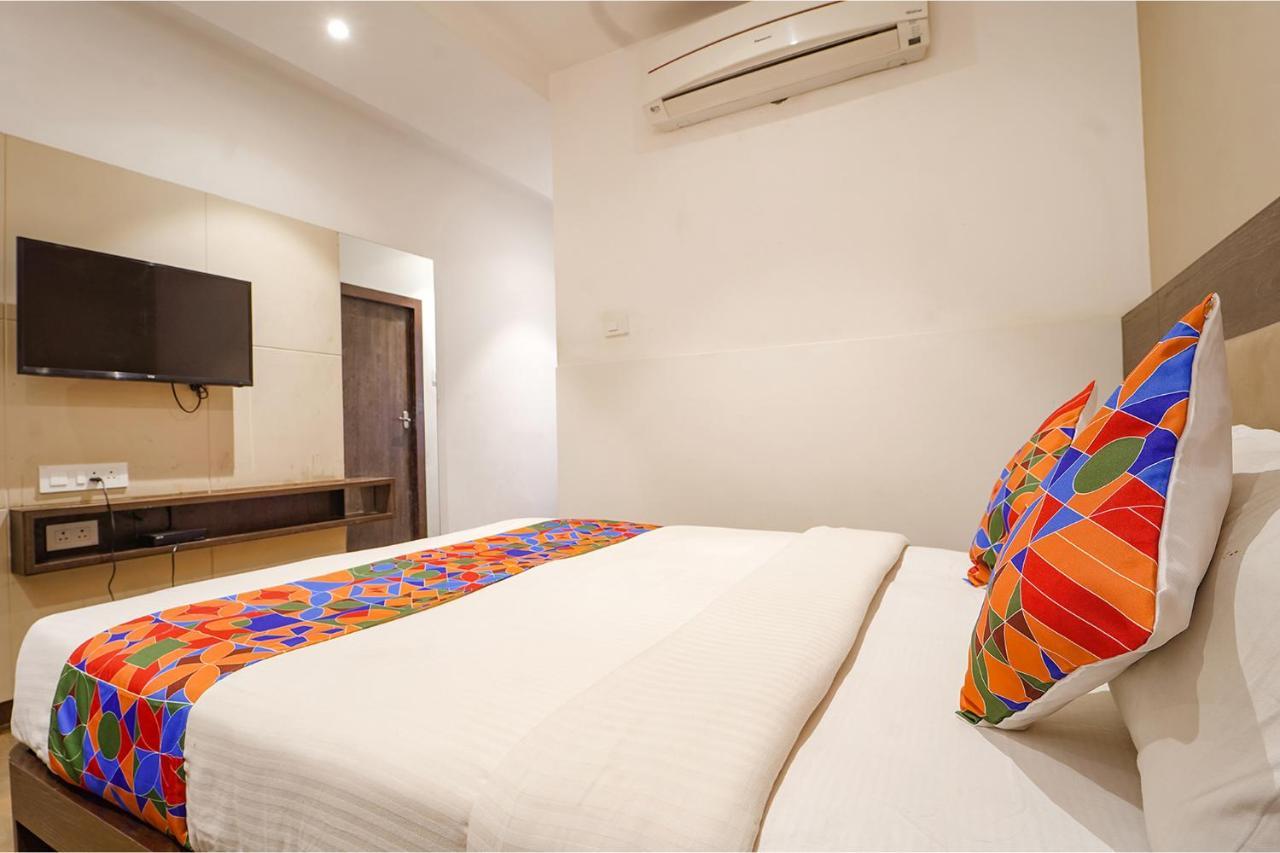 קוימבטור Fabhotel Karpagam - 900M From Nehru Stadium מראה חיצוני תמונה